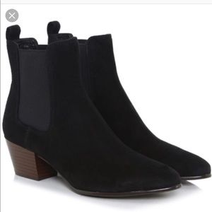Sam Edelman black suede ankle boots - size 5